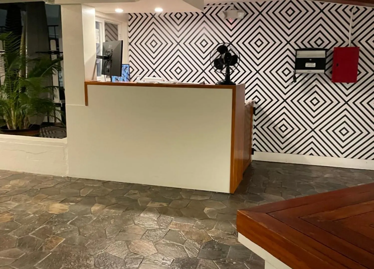 Contemporary Ocean View Suite - Heart Of Waikiki! Honolulu Apartment