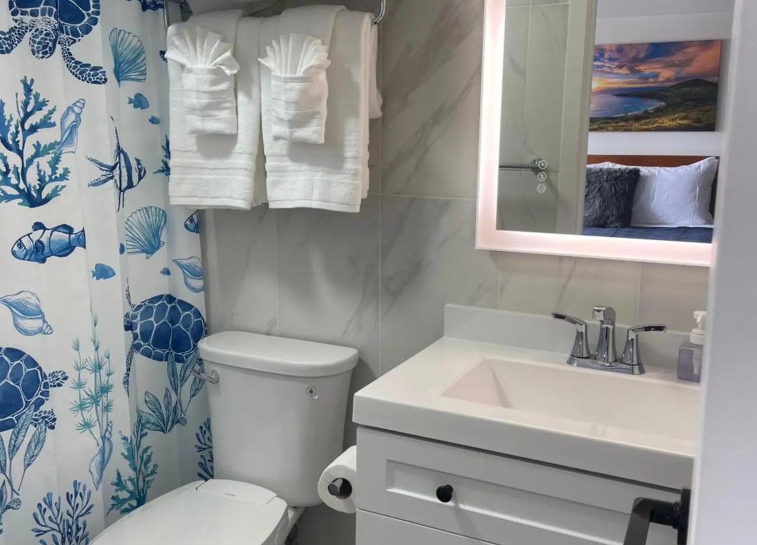 Contemporary Ocean View Suite - Heart Of Waikiki! Honolulu