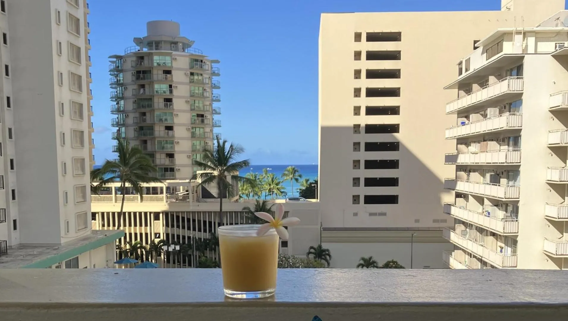 Apartment Contemporary Ocean View Suite - Heart Of Waikiki! Honolulu